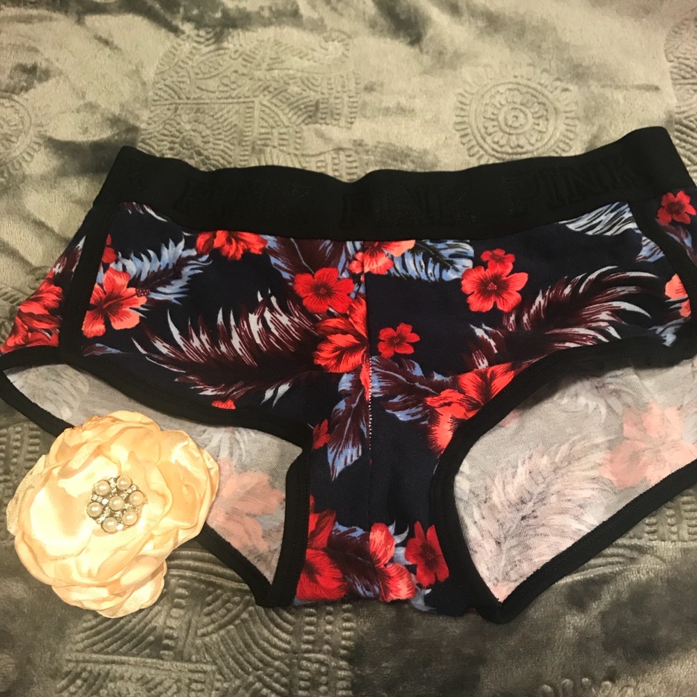 NWOT PINK boyshorts